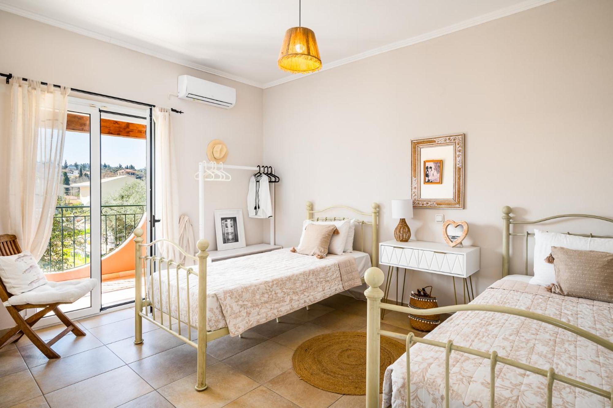 Seaside Ipsos Apartment By Konnect Luaran gambar